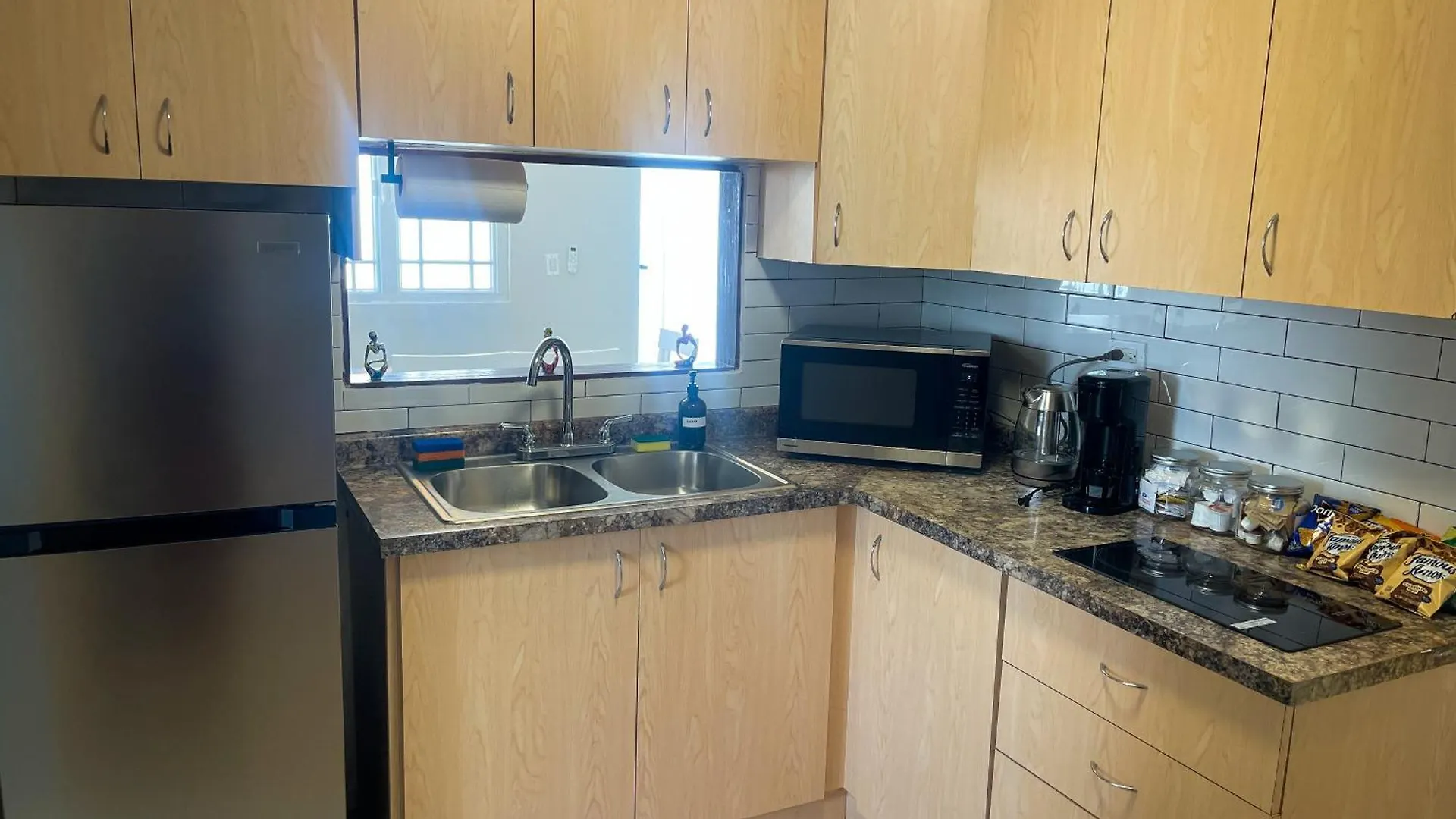 Large Group Stay For 15 Guests Near Beaches & Airport كارولينا بورتوريكو