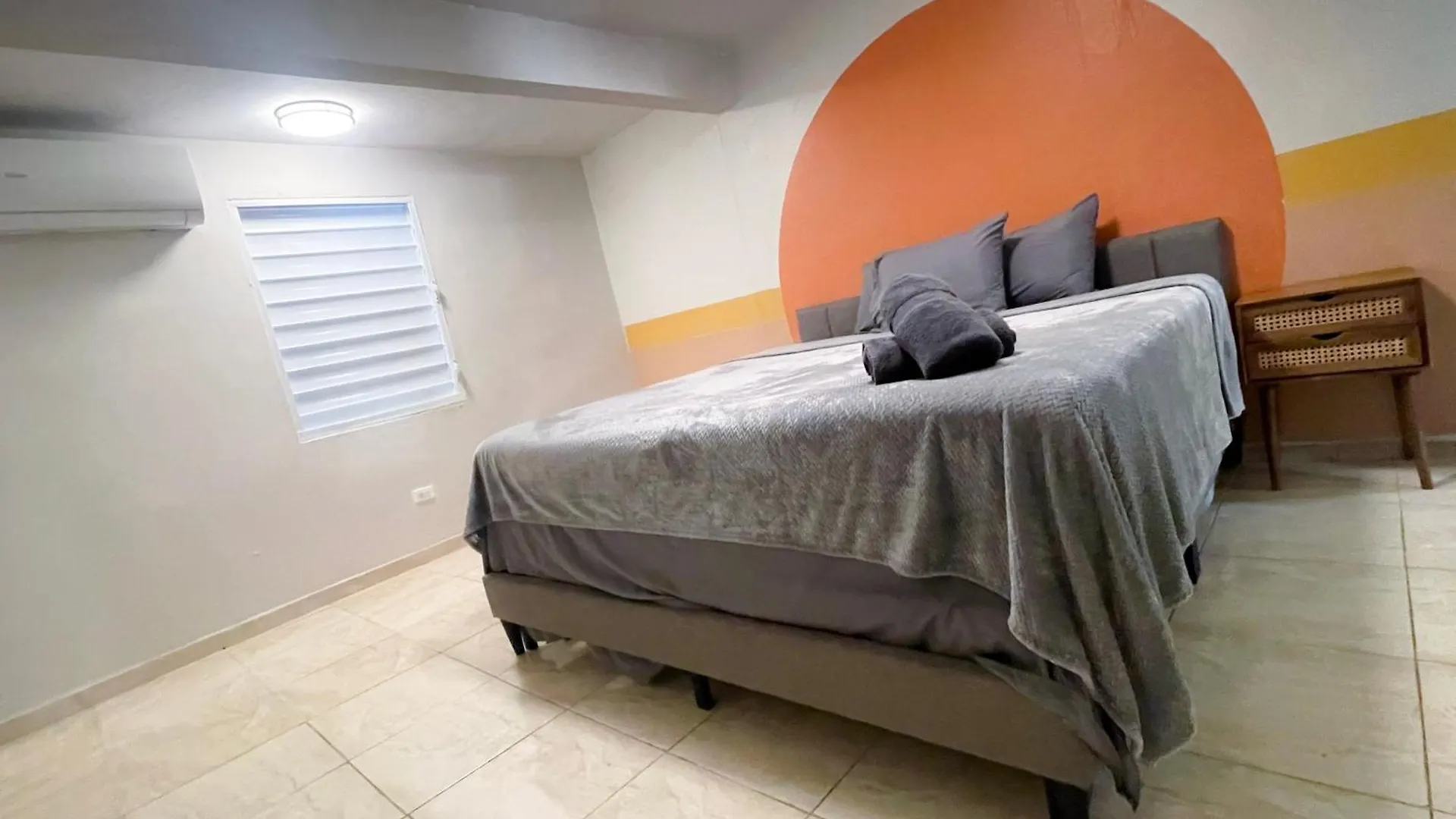 بيت للعطل Large Group Stay For 15 Guests Near Beaches & Airport كارولينا