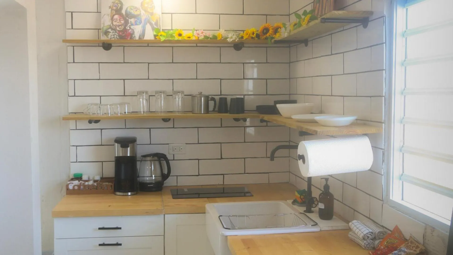 Large Group Stay For 15 Guests Near Beaches & Airport كارولينا بيت للعطل